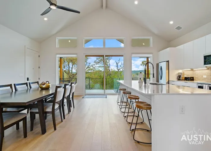 Modern 3Br 3Ba In Steiner Ranch W Balcony Dining Yard W Grill By Austin Vacay