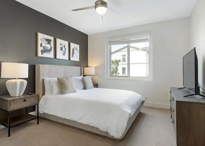 Landing At Muller Flats - 1 Bedroom In Windsor Park