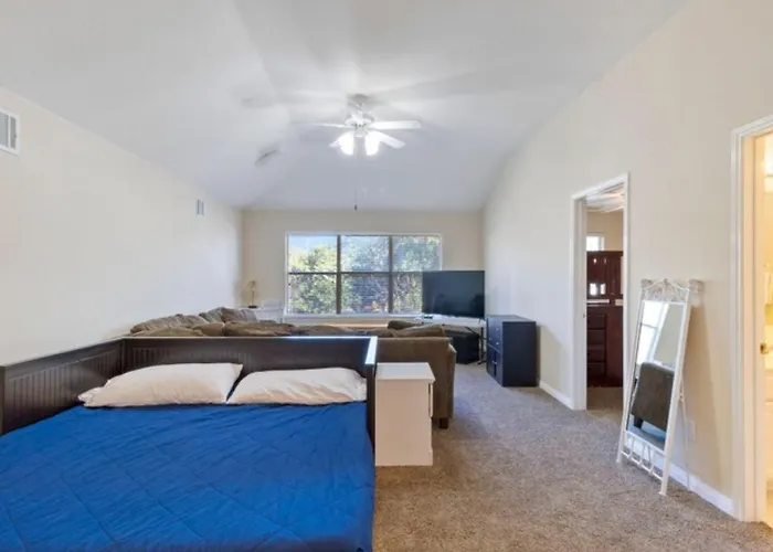 Cozy Sunterro Serenity In North Austin Pet Friendly