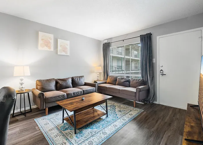 Furnished Apartments In Hydepark