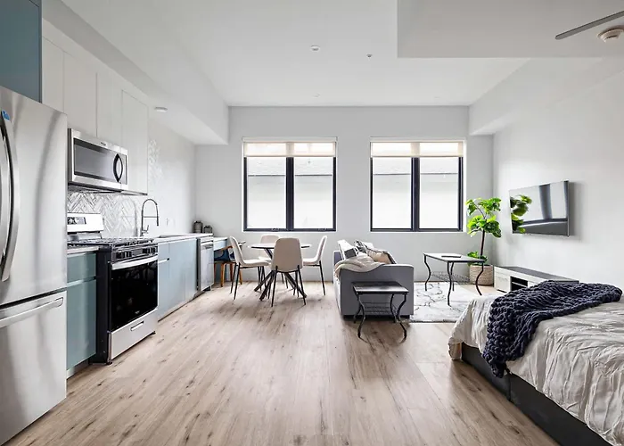 Upstay Newly Renovated Modern Apartment Near Soco