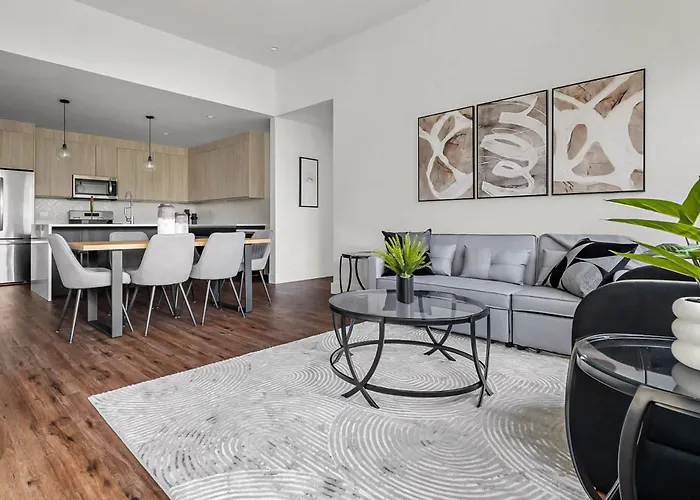 Upstay Newly Renovated Apartment Near Soco
