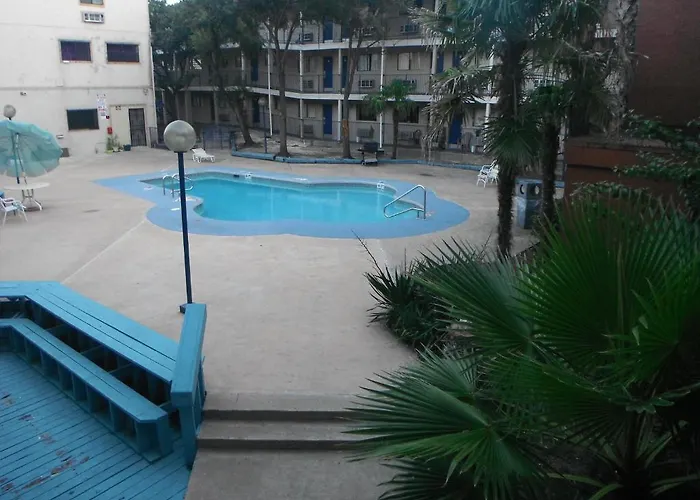 Austin Suites Hotel