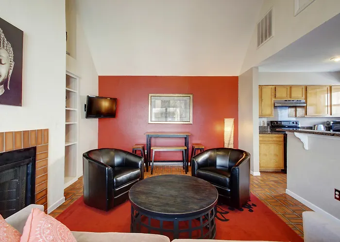 Austinstays 2 Bedroom Downtown Suite