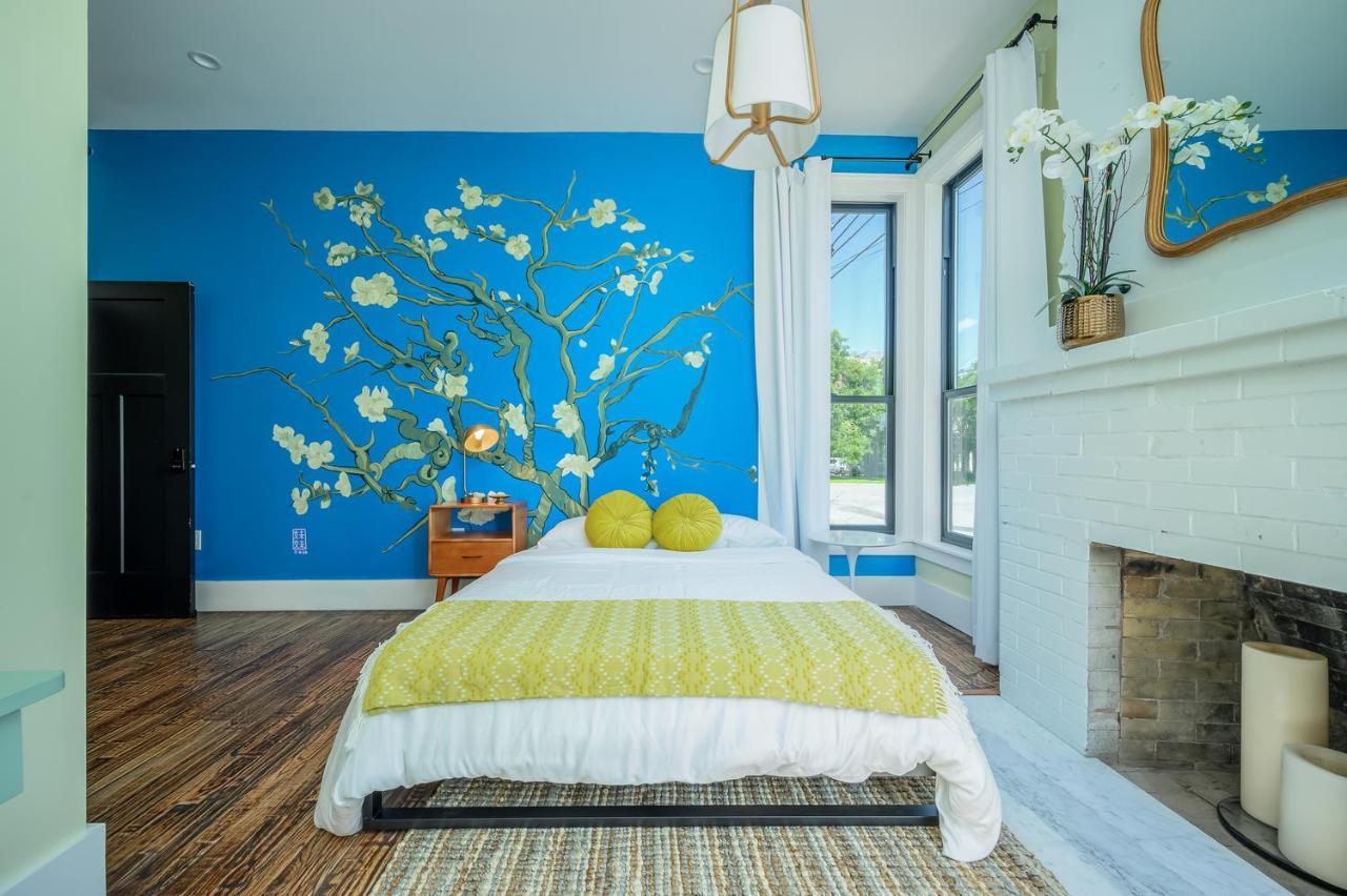 Adina Bed & Breakfast 2*