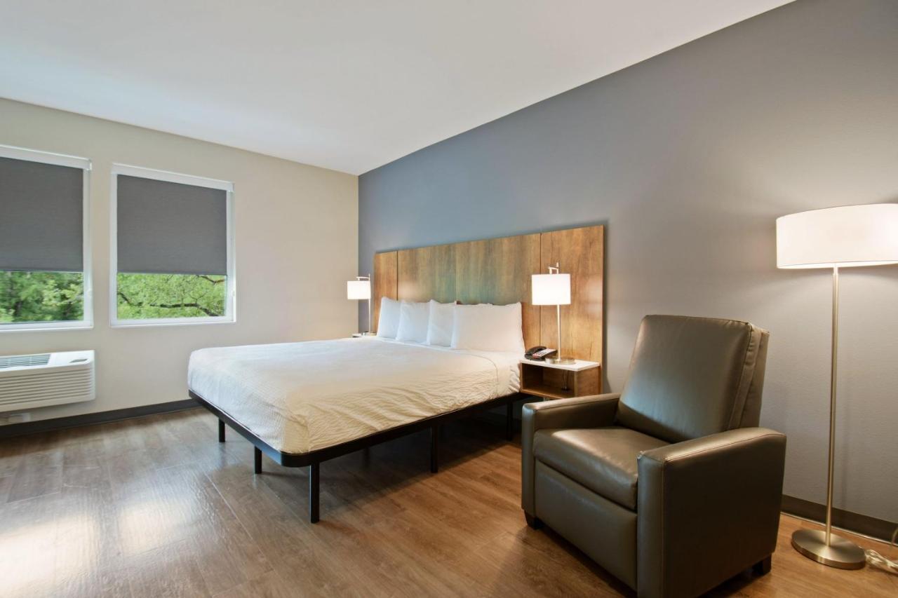 Extended America Premier - - Airport Hotel 3*