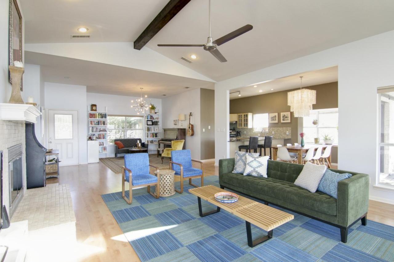 Bear Creek Modern Holiday home