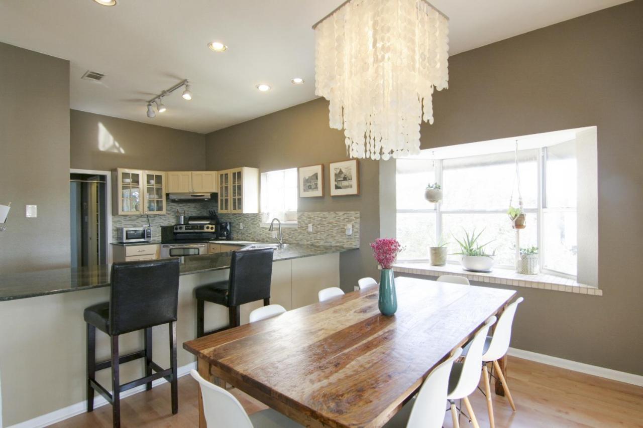 Bear Creek Modern Holiday home