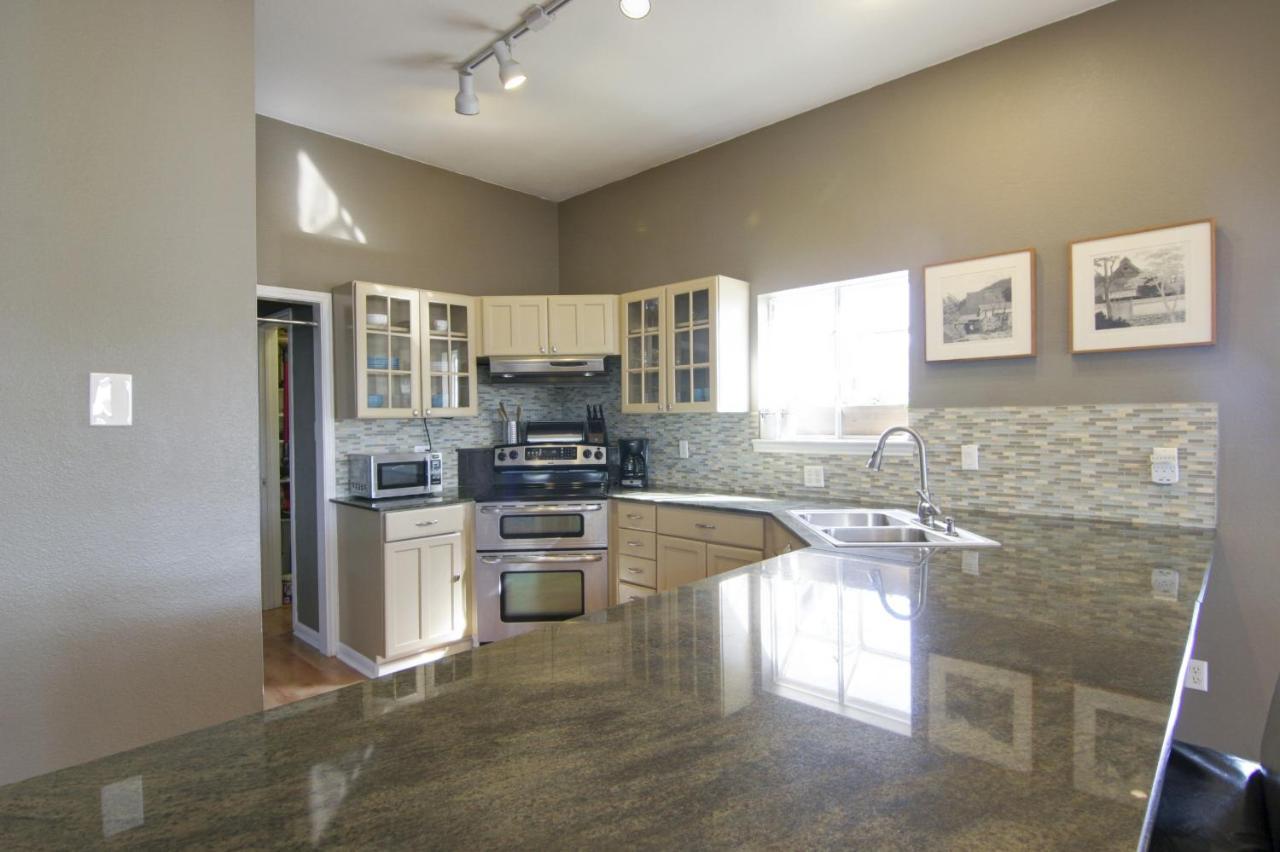 Bear Creek Modern Holiday home