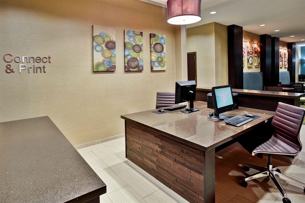 Hotel Fairfield And By Marriott Northwest/research Blvd 3*