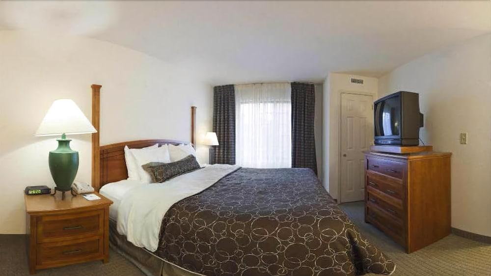 Sonesta Es The Domain Area Hotel 3*