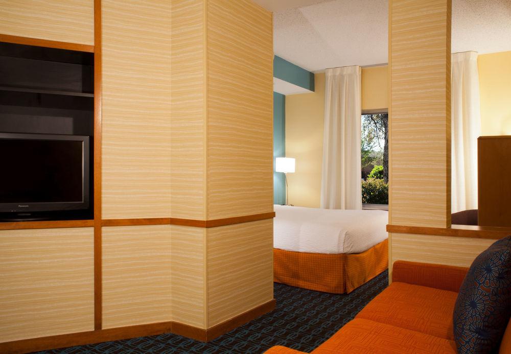 Hotel Fairfield & Area Austin