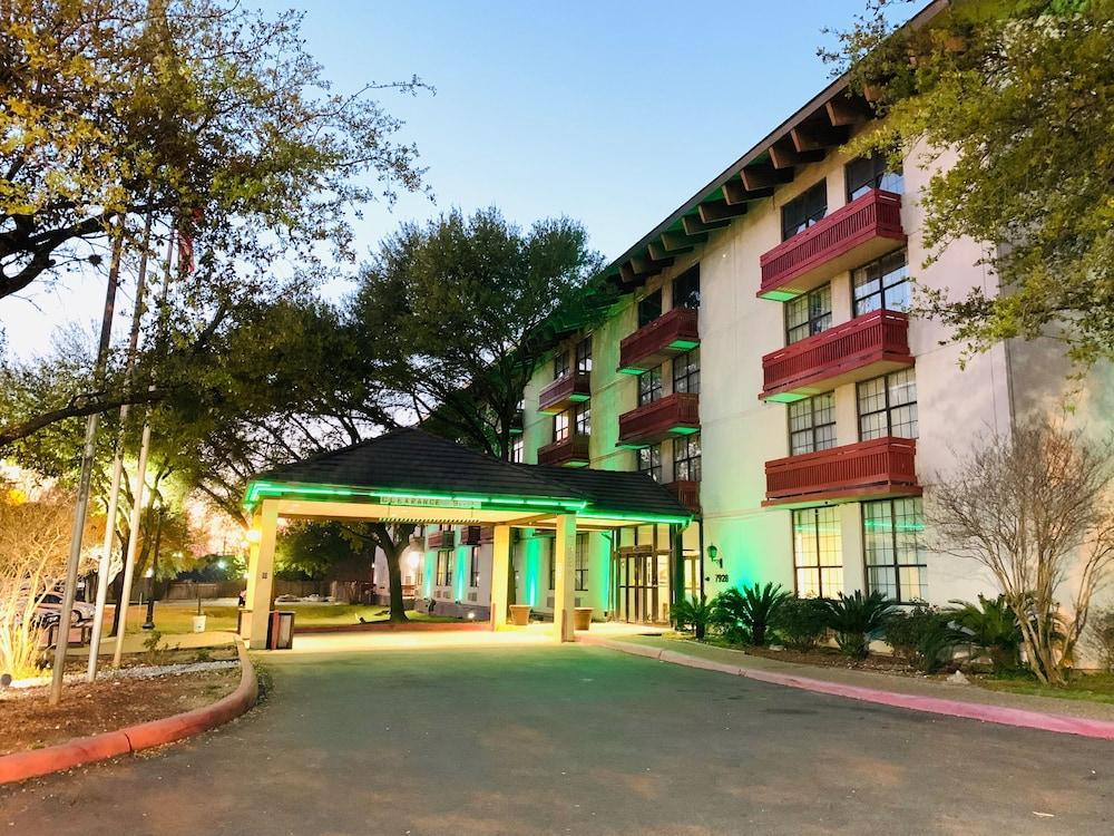Hotel Quality & North 3*