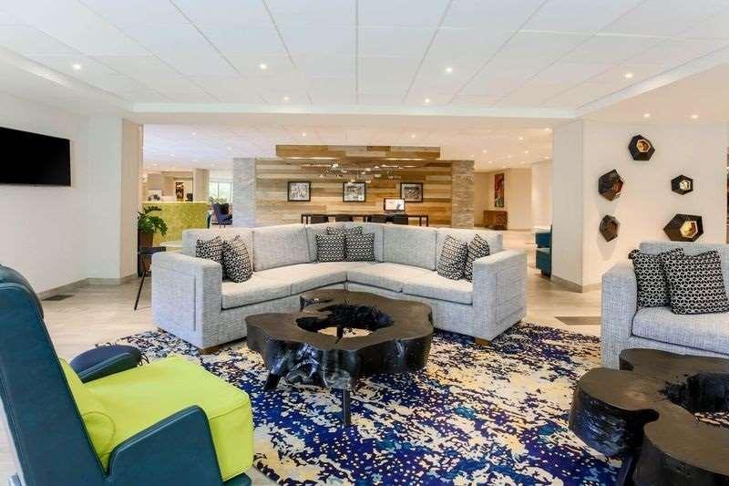 Doubletree By Hilton Austin-university Area Hotel