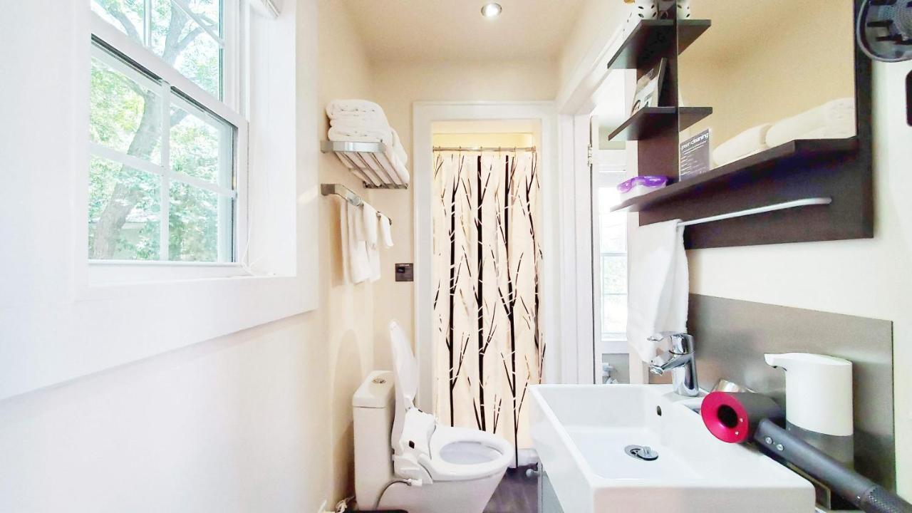 Ut Moody Center Downtown Eco Pecan Tree House Free Wifi Parking Quiet Office Holiday home *