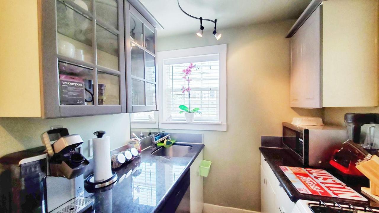 Ut Moody Center Downtown Eco Pecan Tree House Free Wifi Parking Quiet Office * Austin