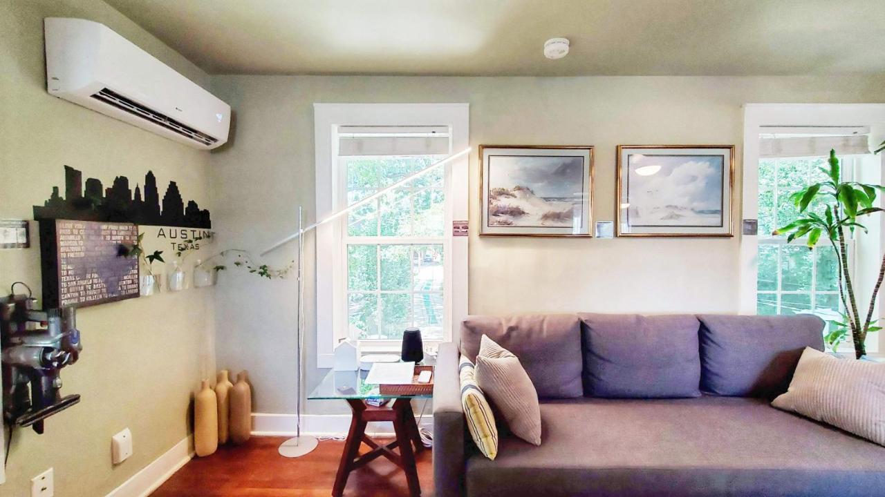 Holiday home Ut Moody Center Downtown Eco Pecan Tree House Free Wifi Parking Quiet Office Austin