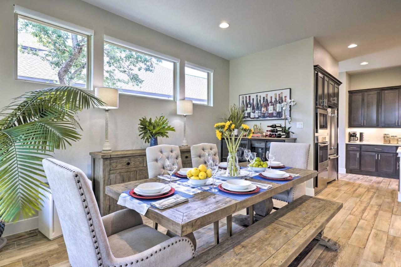 Upscale Area Escape Families Welcome! Austin
