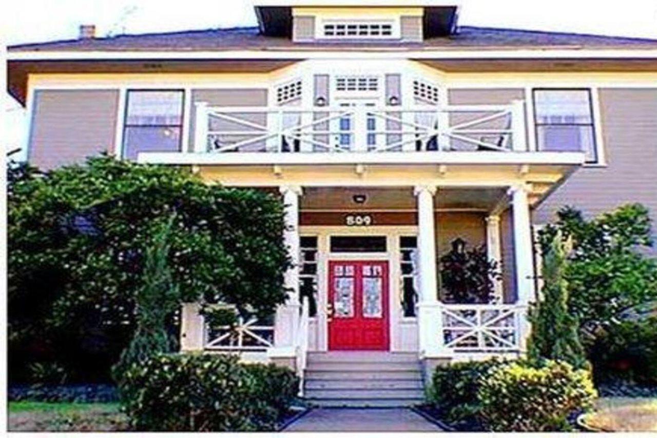 Austin's At Pearl Street Hotel 4*