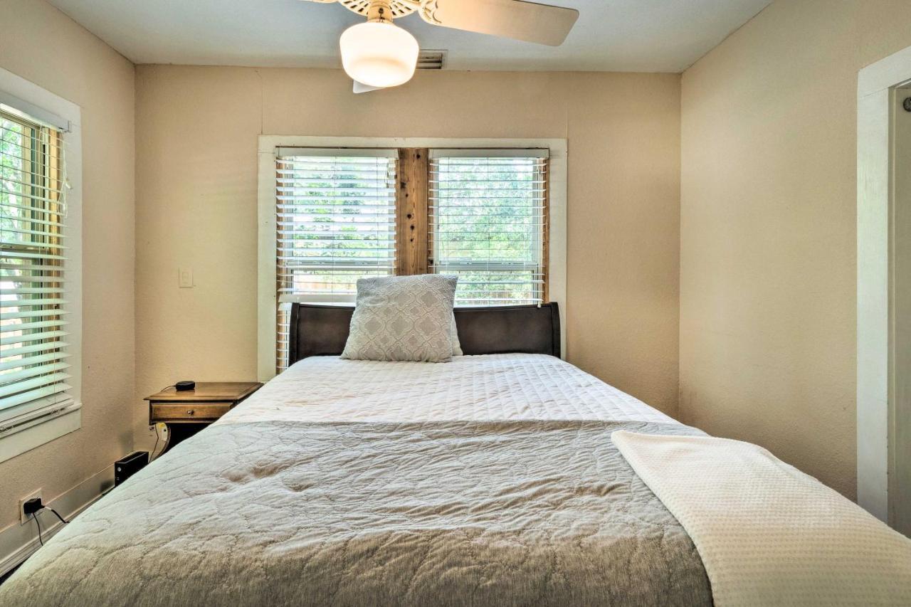 Pet-friendly With Deck, Yard, And Views! Holiday home Austin