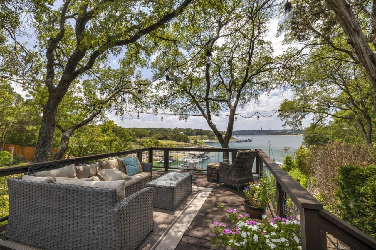 Lakefront On Travis *