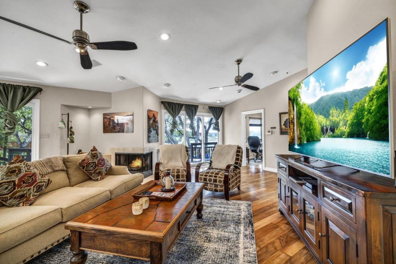 Lakefront On Travis Holiday home