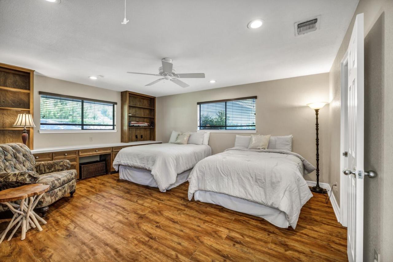 Holiday home Lakefront On Travis *