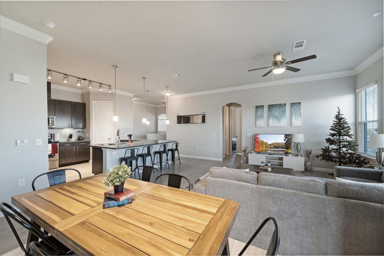 Luxury Townhomes - Evonify Austin