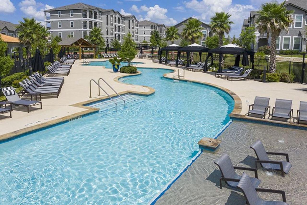 Apartment Luxury Townhomes - Evonify Austin