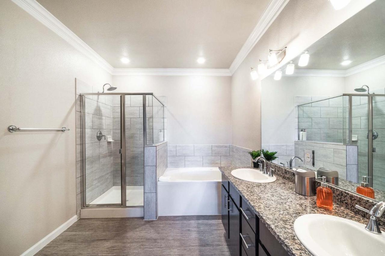 Luxury Townhomes - Evonify