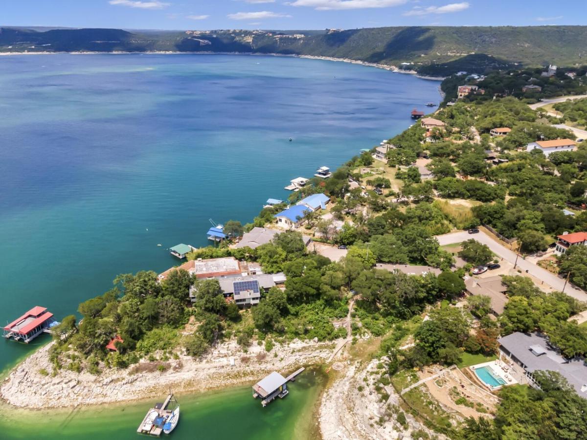 Lakefront On Travis Holiday home Austin