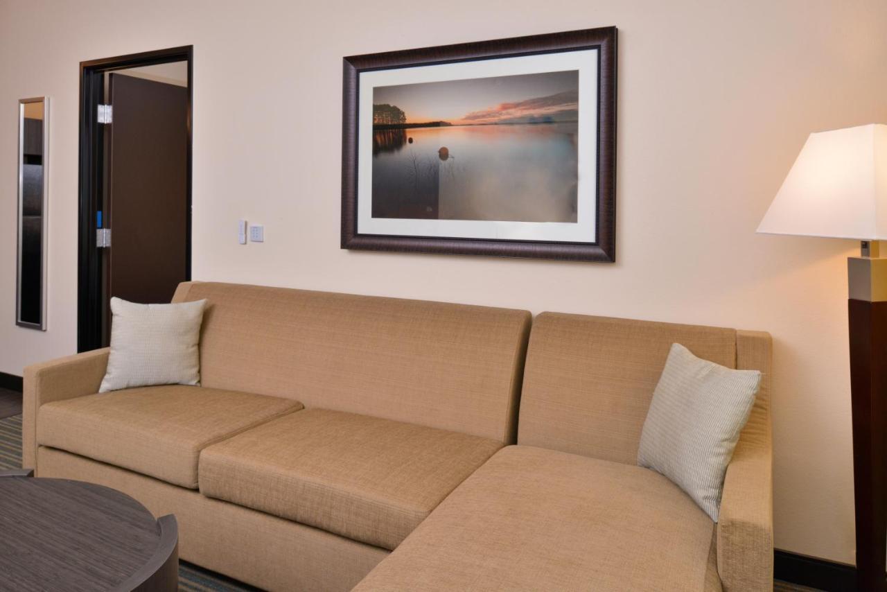 Hotel Candlewood - Airport By Ihg 3*