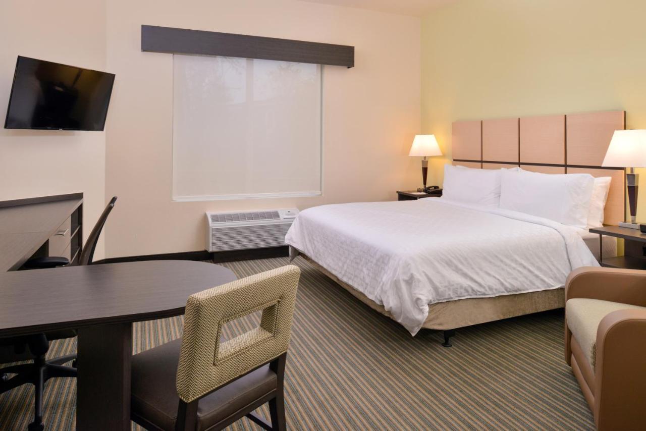 Hotel Candlewood - Airport By Ihg 3*