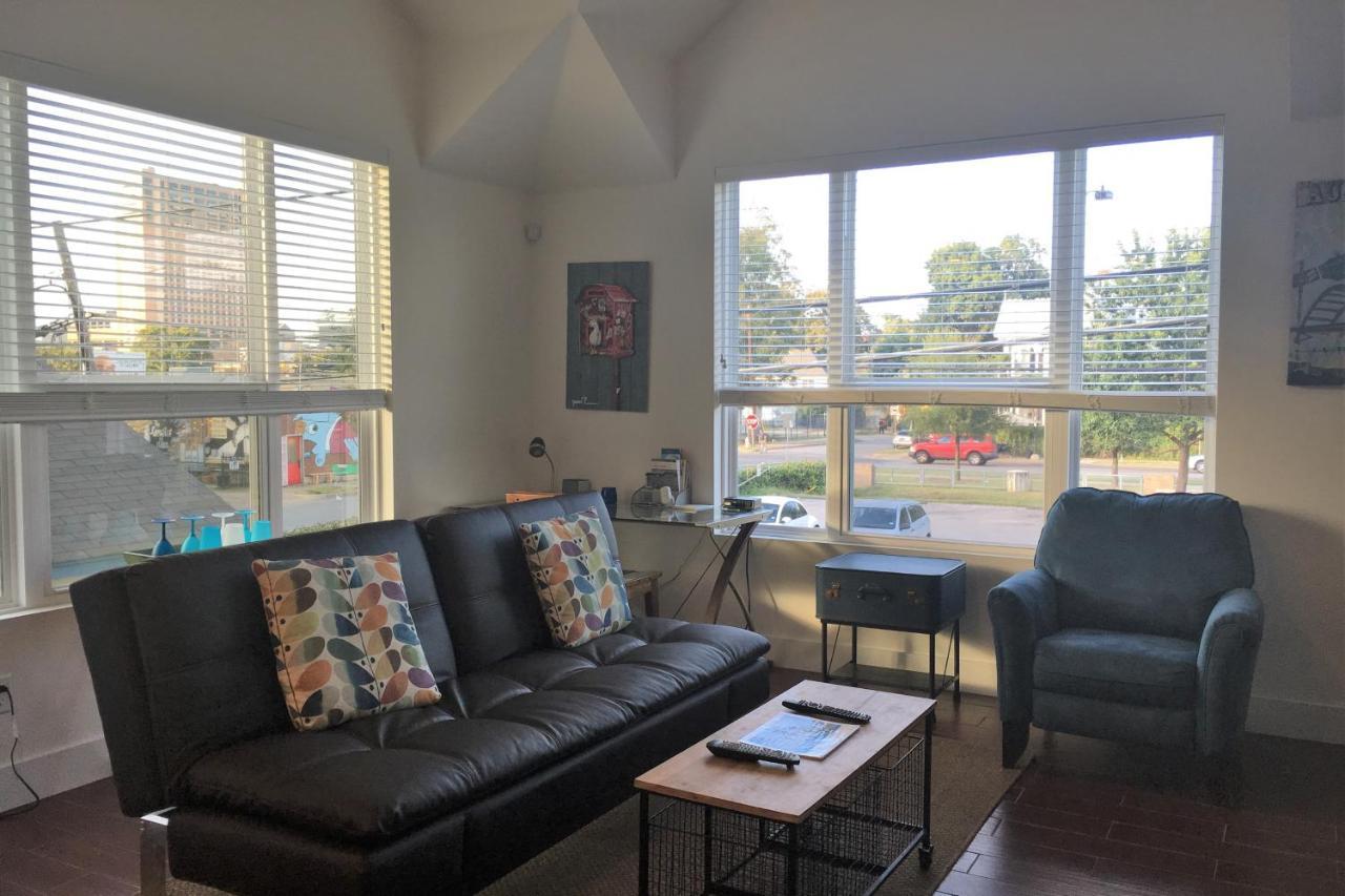 Willow House Unit B *