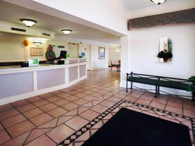 La Quinta By Wyndham Oltorf 3*