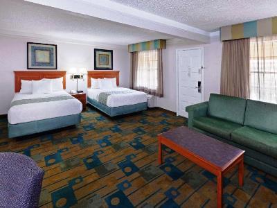 Hotel La Quinta By Wyndham Oltorf Austin
