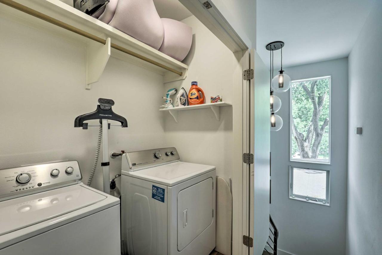 Sunny Abode Proximity To Parks And Dtwn Holiday home