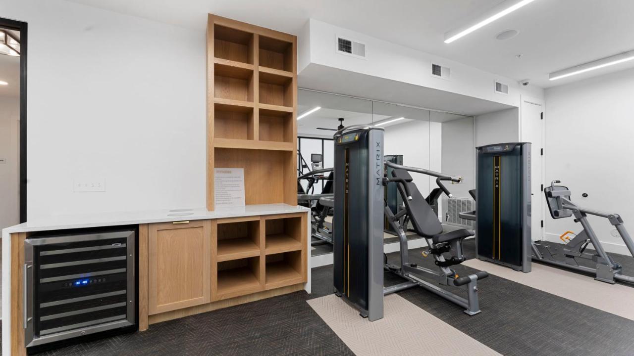 Luxury Central Apts - Free Parking, Gym, Fast Wifi Apartment *