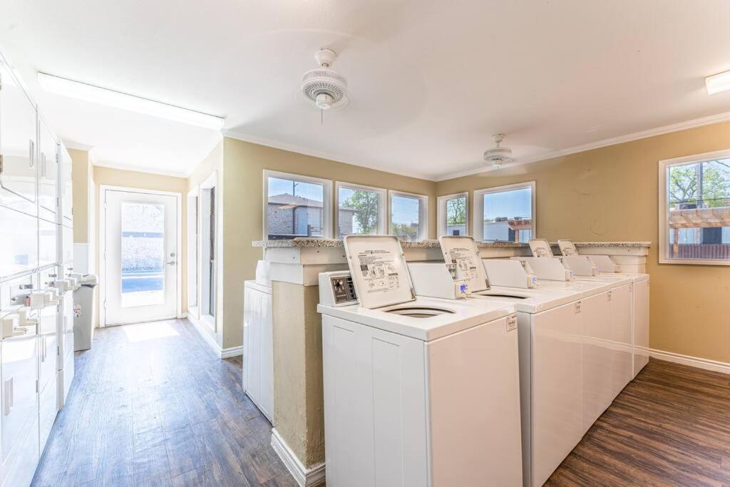 1br King Bed Suites, Close To Downtown & Domain Apartment Austin