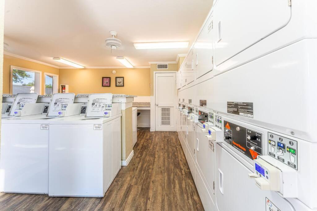 Apartment 1br King Bed Suites, Close To Downtown & Domain