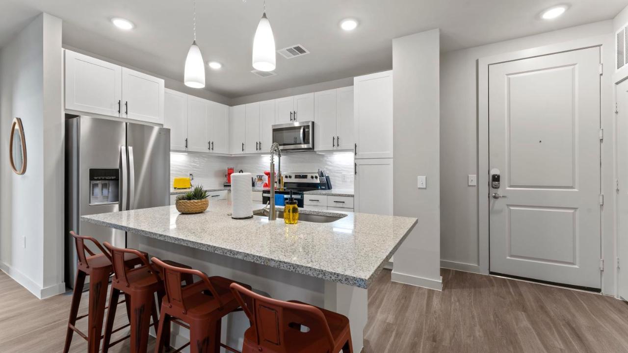 Luxury Central Apts - Free Parking, Gym, Fast Wifi