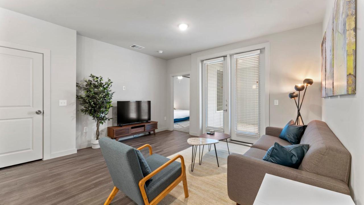 Luxury Central Apts - Free Parking, Gym, Fast Wifi Austin