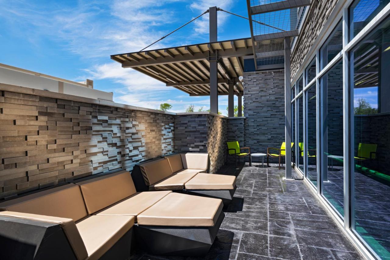 Springhill By Marriott North Hotel 2*