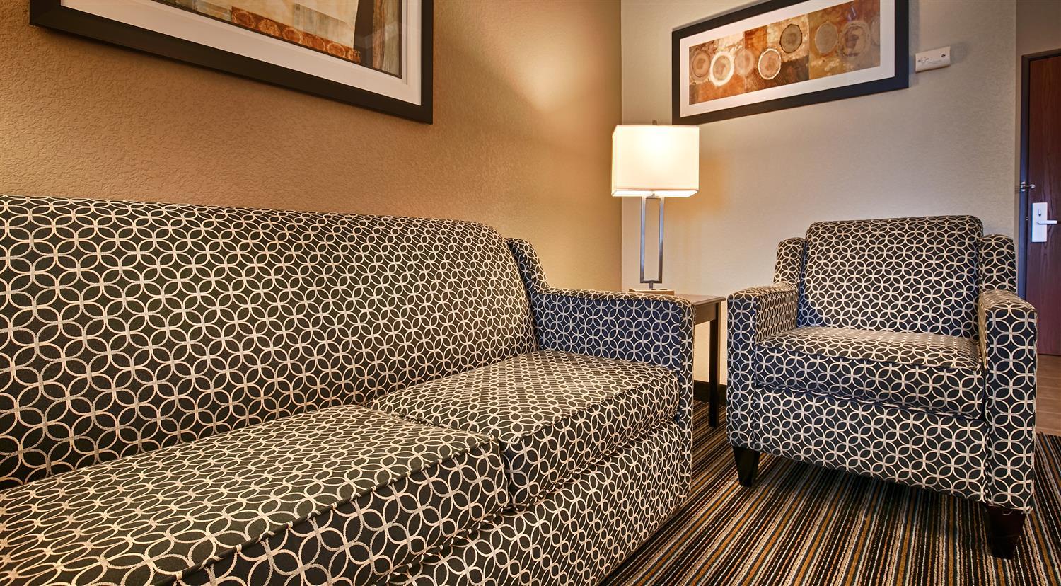 Western Airport & Hotel 3*
