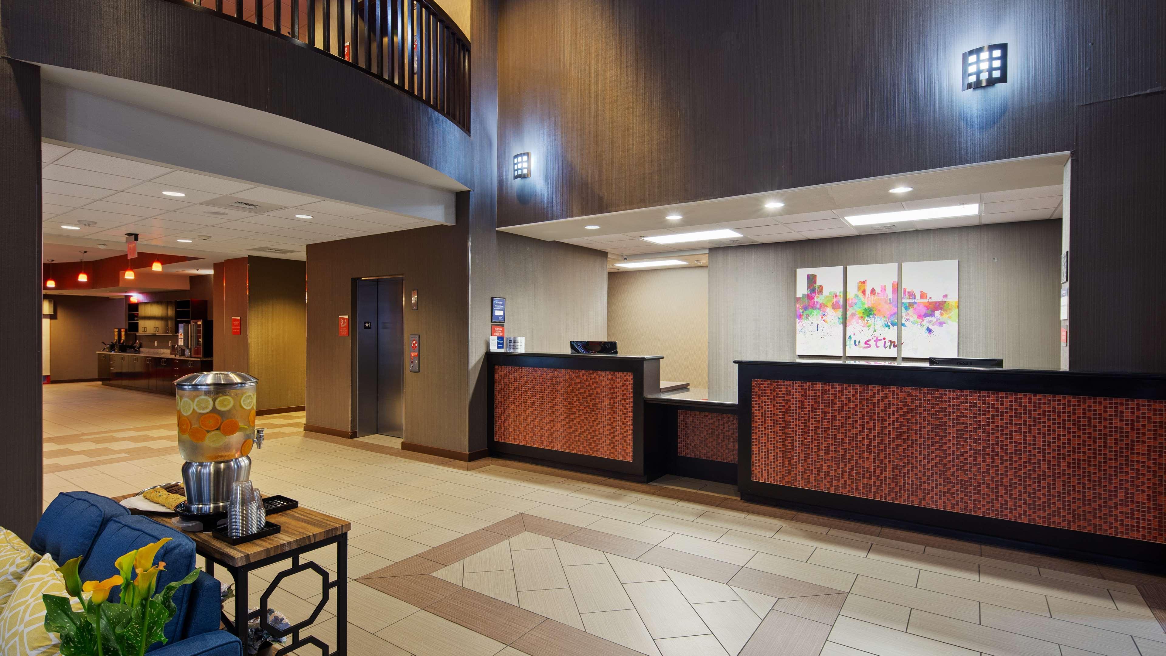 Western Airport & Hotel Austin
