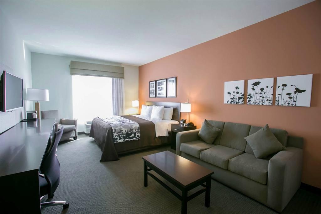 Sleep & North - I-35 Hotel 2*