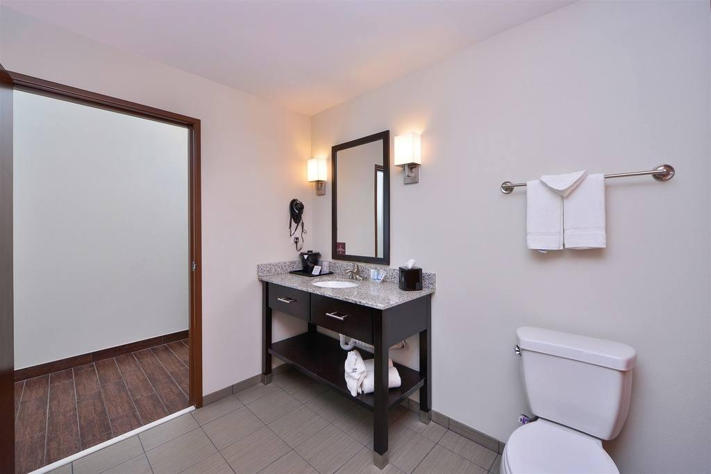 Sleep & North - I-35 Hotel 2*