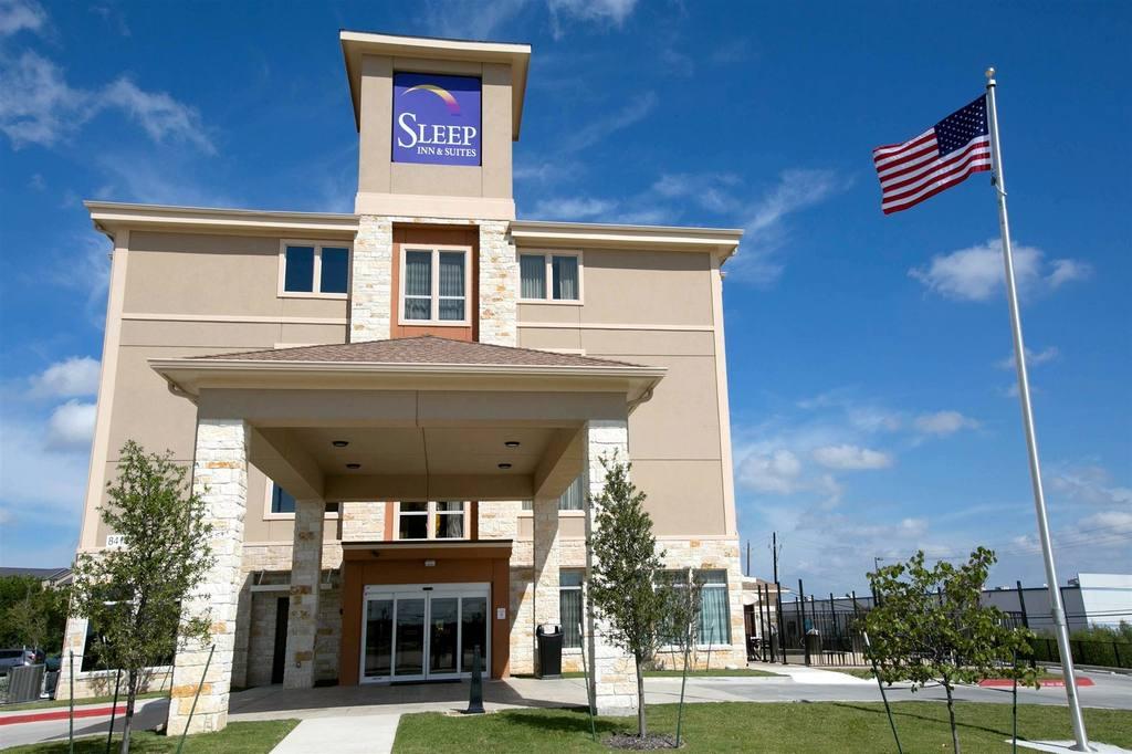 Sleep & North - I-35