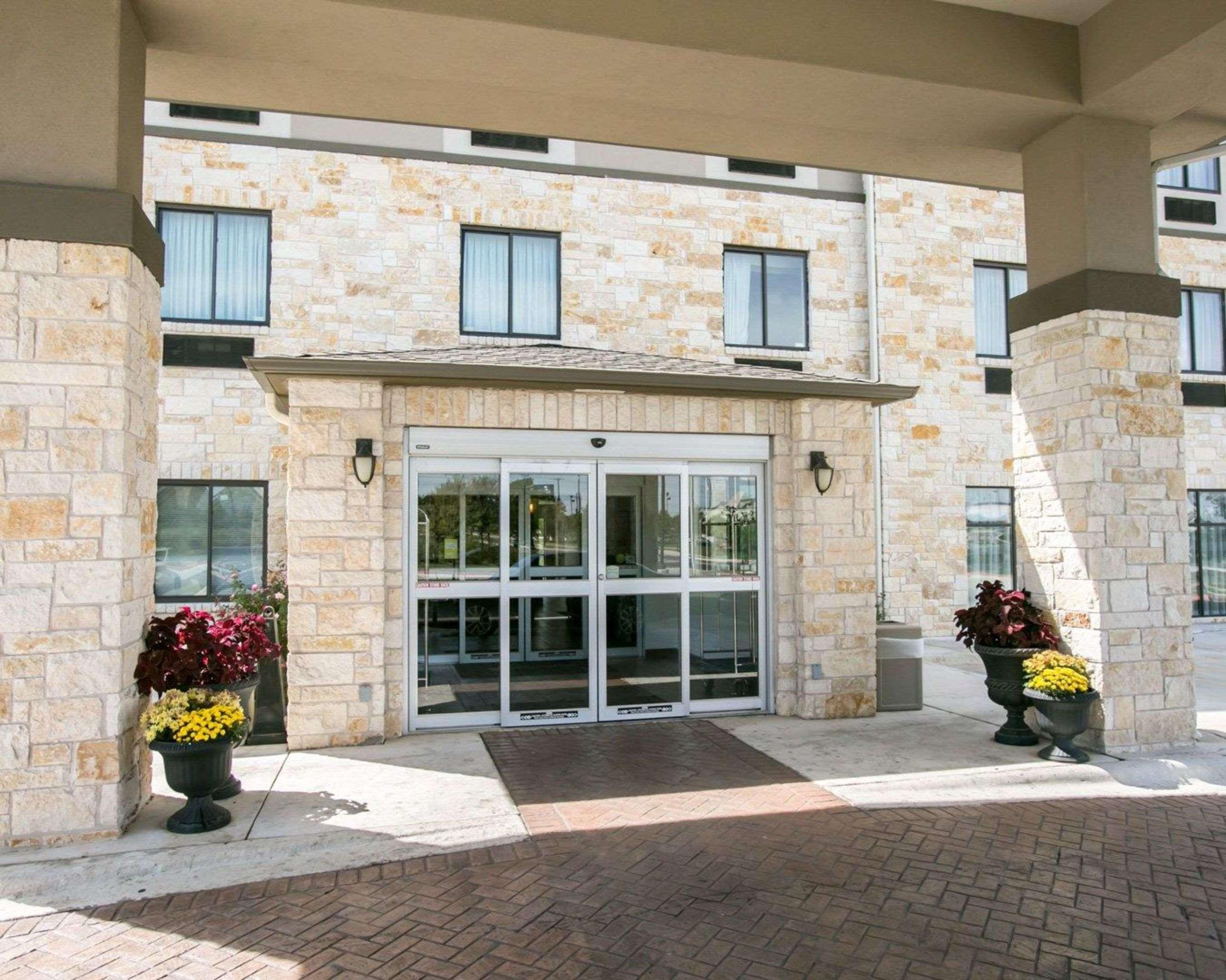 Hotel Sleep & North - I-35 Austin