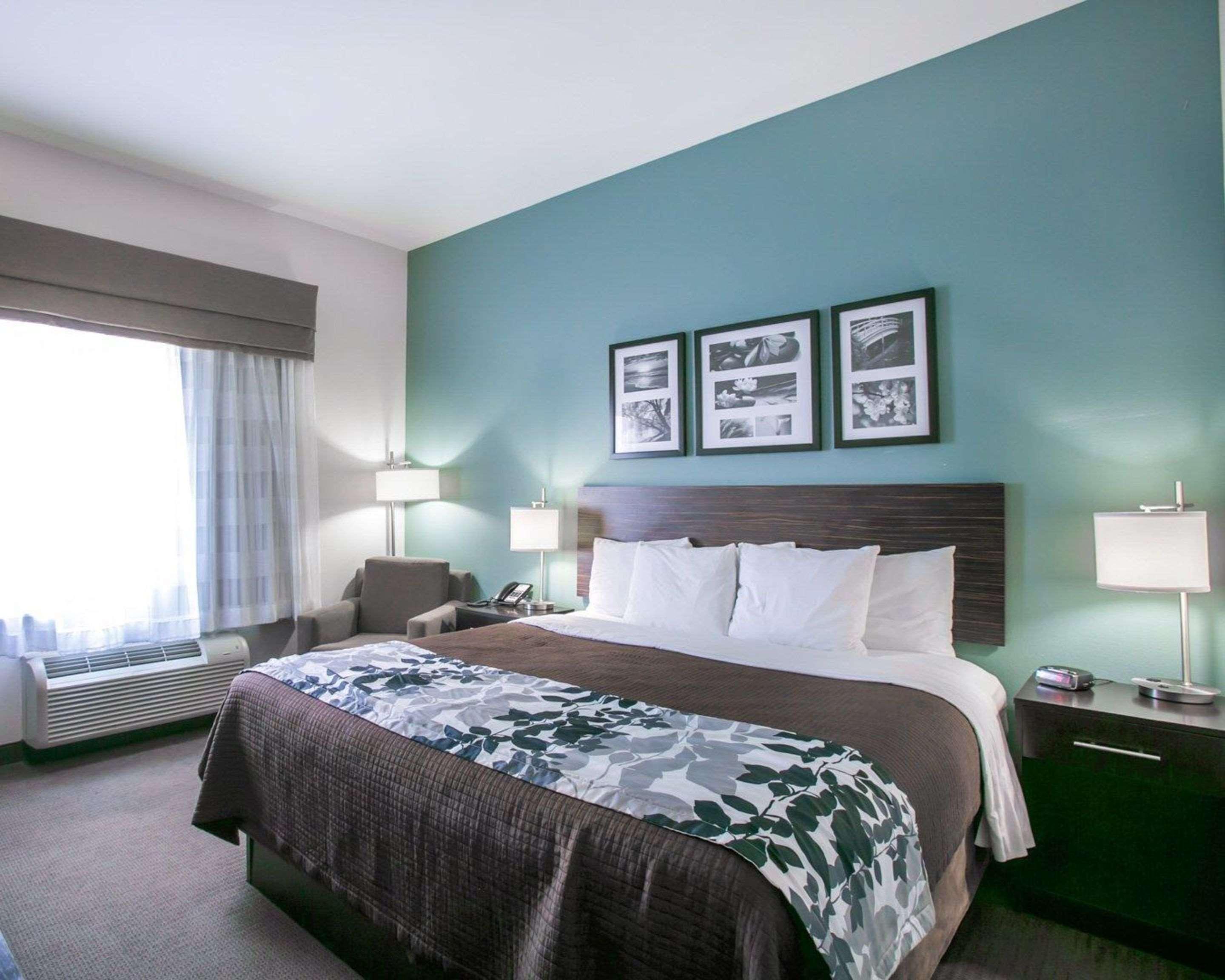 Hotel Sleep & North - I-35 2*